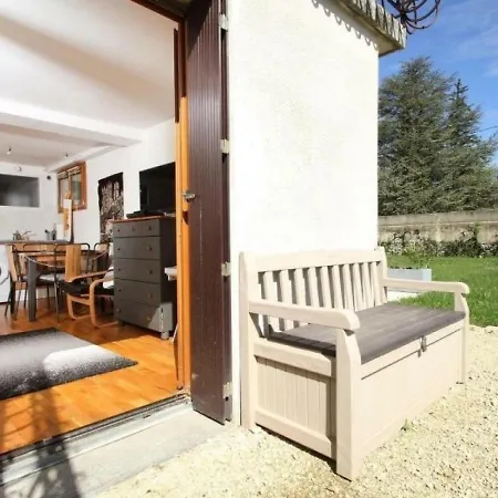 House Le Pommier